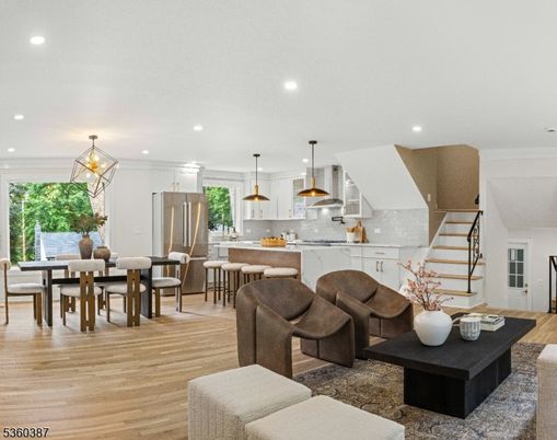 Dining room, Interior, Kitchen, Living room, Pendant Lights, Recessed Lighting, Stainless Steel Appliances, Wood Texture Flooring