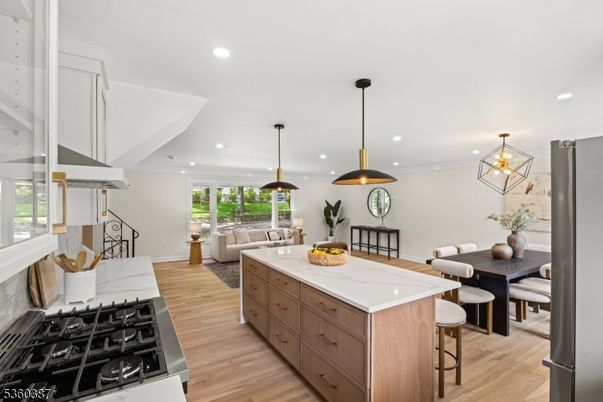 Dining room, Interior, Kitchen, Living room, Pendant Lights, Recessed Lighting, Wood Texture Flooring