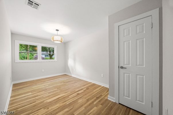 Empty room, Interior, Pendant Lights, Wood Texture Flooring