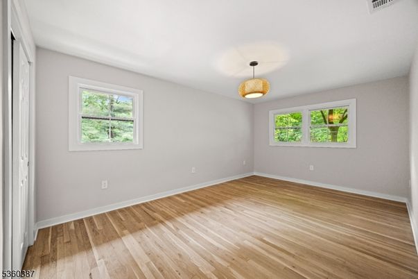 Empty room, Interior, Pendant Lights, Wood Texture Flooring