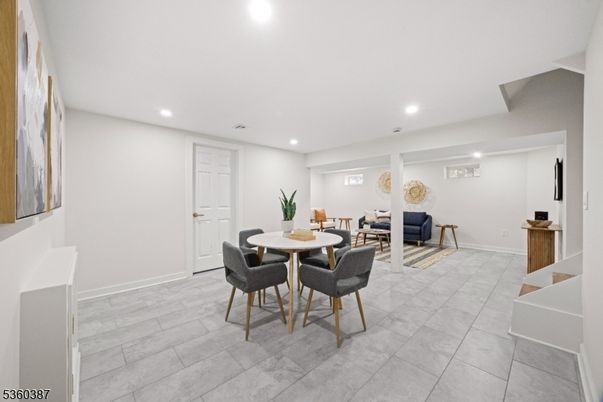 Dining room, Interior, Recessed Lighting