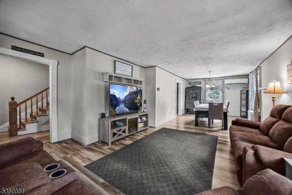 Chandelier, Dining room, Interior, Living room, Wood Texture Flooring