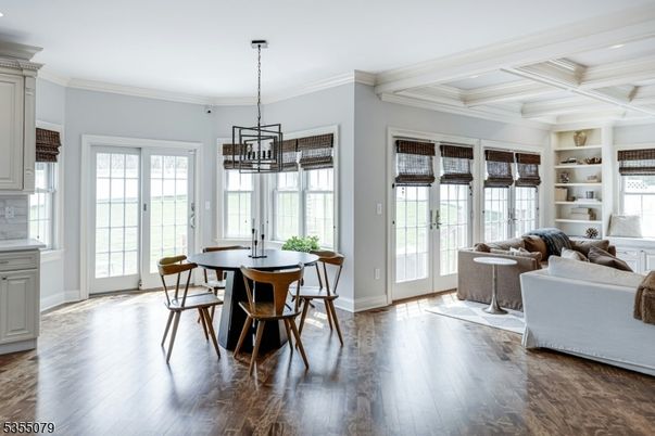 Dining room, Interior, Living room, Pendant Lights, Recessed Lighting, Wood Texture Flooring