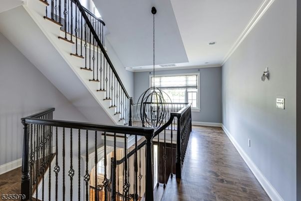 Interior, Pendant Lights, Recessed Lighting, Wood Texture Flooring