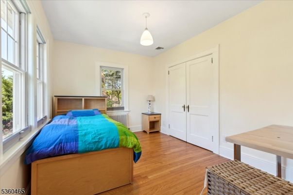 Bedroom, Interior, Pendant Lights, Wood Texture Flooring