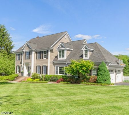 Attached, Backyard, Exterior, Facade, French Provincial