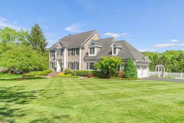 Attached, Backyard, Exterior, Facade, French Provincial