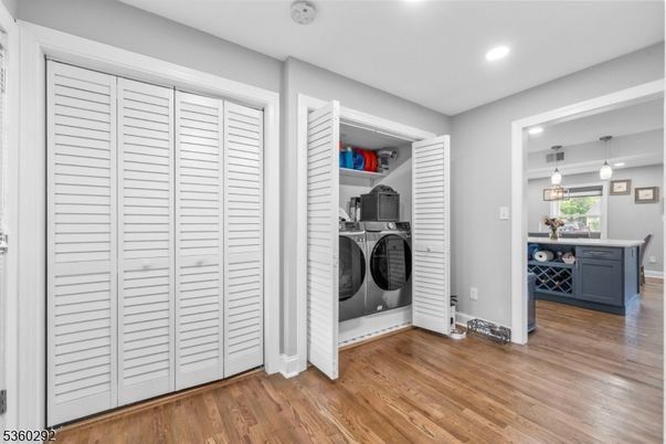 Interior, Pendant Lights, Recessed Lighting, Utility Closets, Washer, Wood Texture Flooring