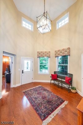 Interior, Pendant Lights, Wood Texture Flooring