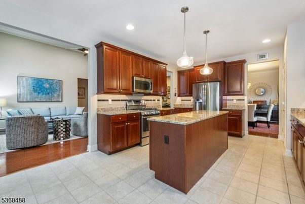 Interior, Kitchen, Living room, Pendant Lights, Recessed Lighting, Stainless Steel Appliances