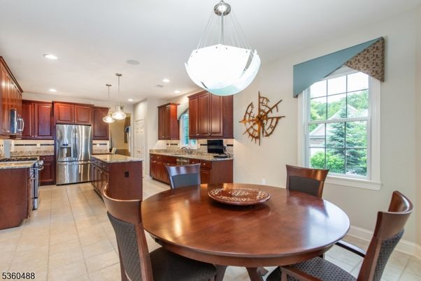 Dining room, Interior, Kitchen, Pendant Lights, Recessed Lighting, Stainless Steel Appliances