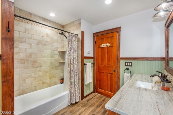 Bathroom, Interior, Recessed Lighting, Stone Walls, Wood Texture Flooring