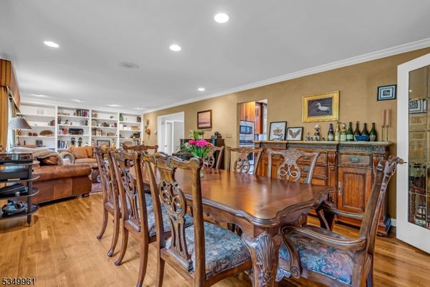 Dining room, Interior, Living room, Recessed Lighting, Wood Texture Flooring