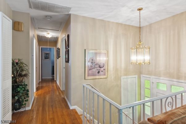 Interior, Pendant Lights, Wood Texture Flooring