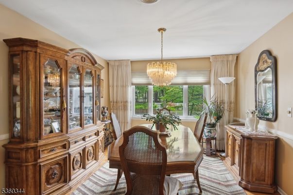 Chandelier, Dining room, Interior