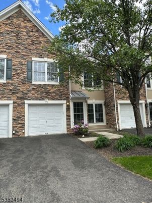 Attached, Exterior, Facade, Brick Facade, Brick Traditional
