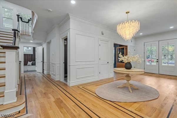 Chandelier, Interior, Recessed Lighting, Wood Texture Flooring