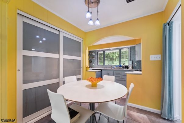 Dining room, Interior, Pendant Lights