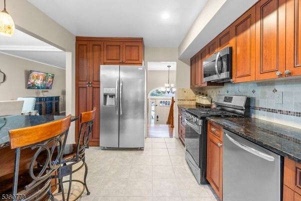 Chandelier, Interior, Kitchen, Recessed Lighting
