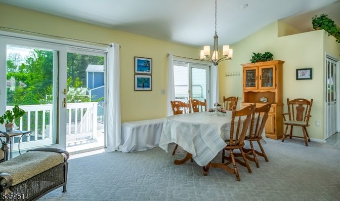 Chandelier, Dining room, Interior