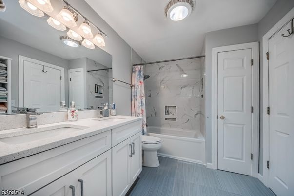 Bathroom, Dual Sink Vanities, Interior, Marble Walls