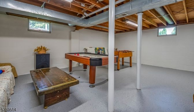 Game Room, Interior, Wooden Beams