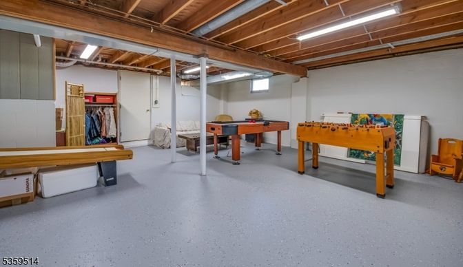 Game Room, Interior, Wooden Beams