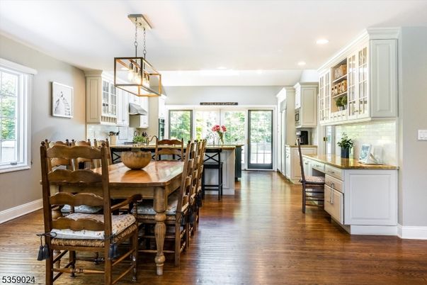 Dining room, Interior, Kitchen, Pendant Lights, Recessed Lighting, Wood Texture Flooring