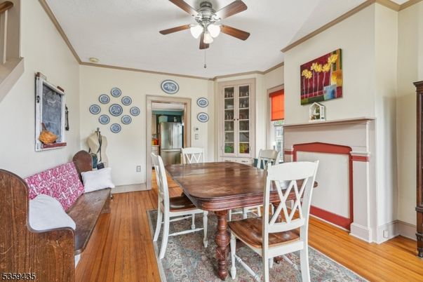Dining room, Interior, Wood Texture Flooring