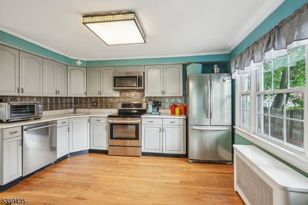 Interior, Kitchen, Stainless Steel Appliances, Wood Texture Flooring