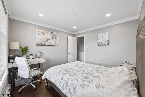 Bedroom, Home Office, Interior, Recessed Lighting, Wood Texture Flooring