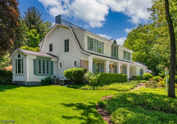 Backyard, Exterior, Facade, Brick Facade, Farmhouse