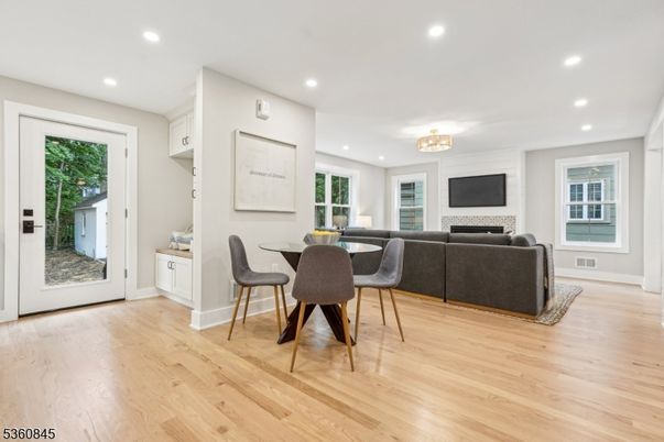 Dining room, Interior, Living room, Recessed Lighting, Wood Texture Flooring