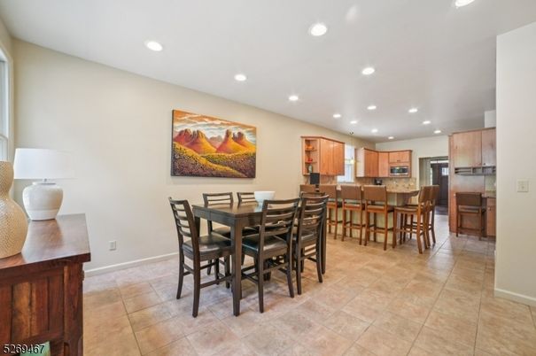 Dining room, Interior, Kitchen, Recessed Lighting