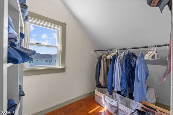 Interior, Walk-in Closets, Wood Texture Flooring