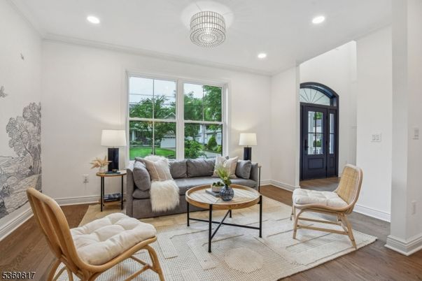 Chandelier, Interior, Living room, Recessed Lighting, Wood Texture Flooring