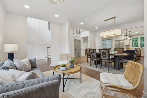 Chandelier, Dining room, Interior, Living room, Pendant Lights, Recessed Lighting, Wood Texture Flooring
