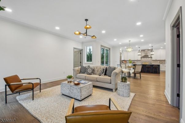 Dining room, Interior, Kitchen, Living room, Pendant Lights, Recessed Lighting, Wood Texture Flooring