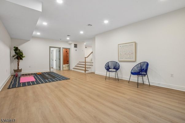 Interior, Recessed Lighting, Wood Texture Flooring