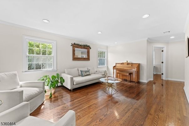 Interior, Living room, Piano, Recessed Lighting, Wood Texture Flooring