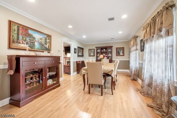Dining room, Interior, Recessed Lighting, Wood Texture Flooring