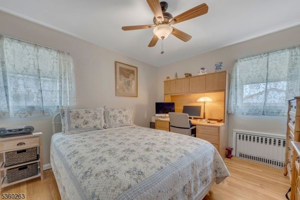 Bedroom, Home Office, Interior, Wood Texture Flooring