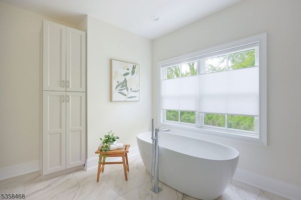 Bathroom, Free Standing Baths, Interior, Marble, Recessed Lighting