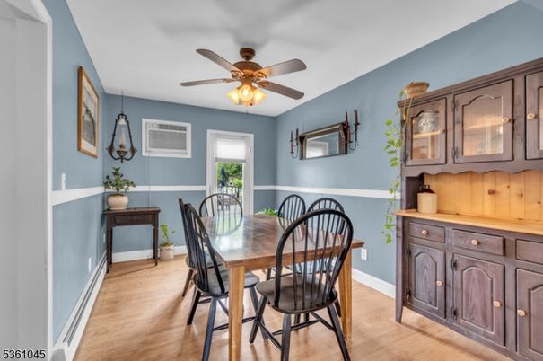 Dining room, Interior, Wood Texture Flooring