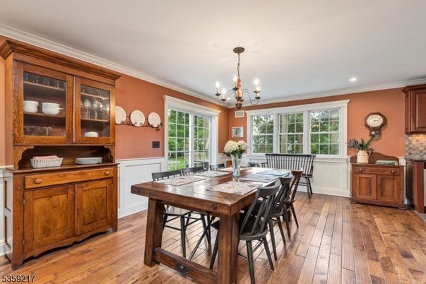 Chandelier, Dining room, Interior, Recessed Lighting, Wood Texture Flooring