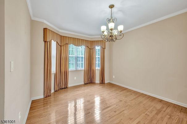 Chandelier, Empty room, Interior, Wood Texture Flooring