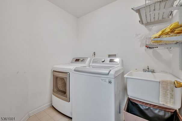 Interior, Washer