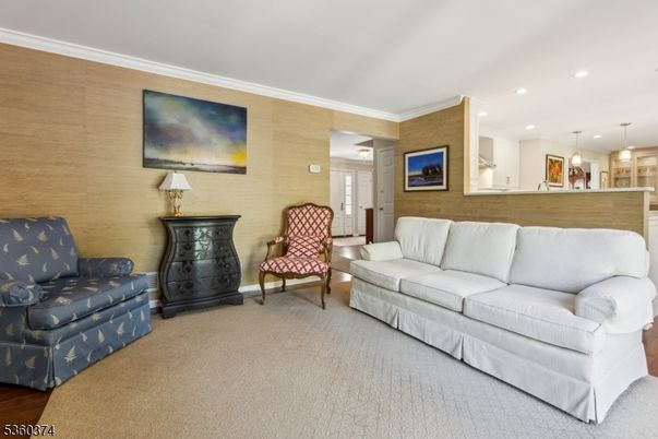 Interior, Living room, Pendant Lights, Recessed Lighting