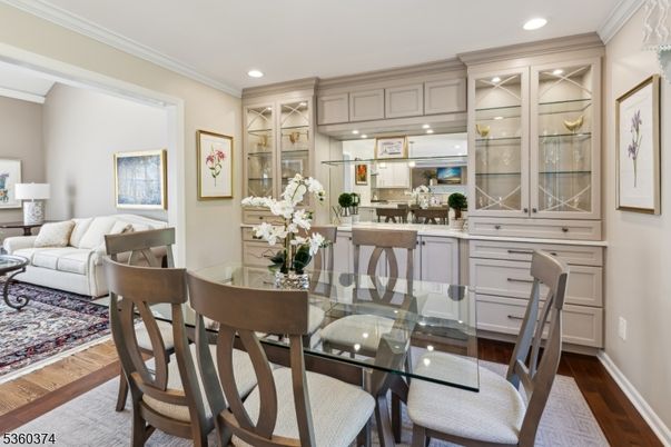 Dining room, Interior, Living room, Recessed Lighting, Wood Texture Flooring
