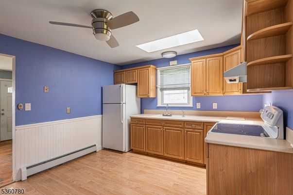 Interior, Kitchen, Wood Texture Flooring